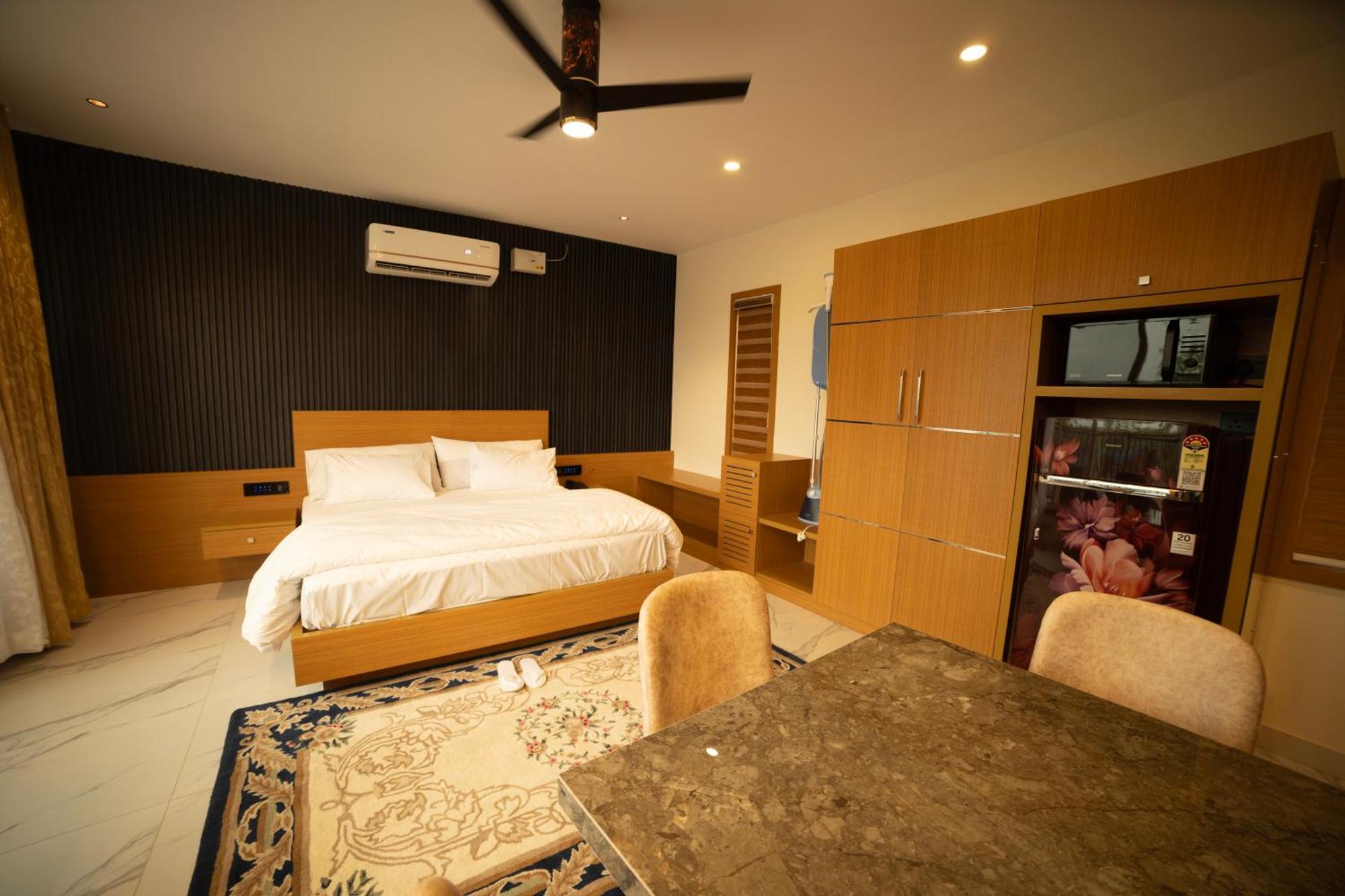 S Cross Munroe Island Resort Mundrothuruth Exterior foto