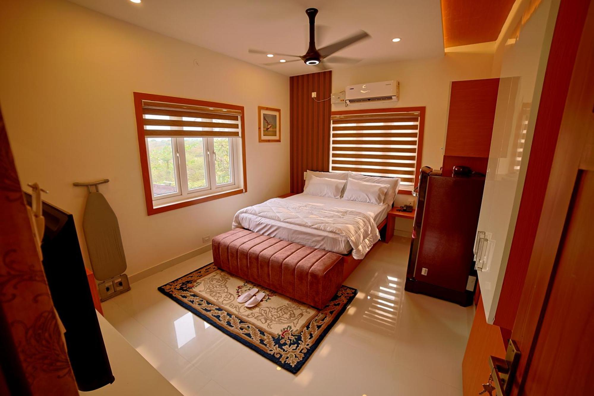S Cross Munroe Island Resort Mundrothuruth Exterior foto